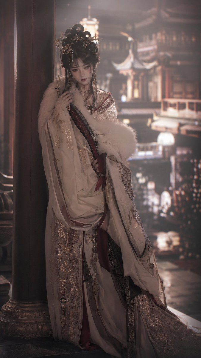 Game Asset - Cinematic Hanfu Noblewoman Portrait — output 1