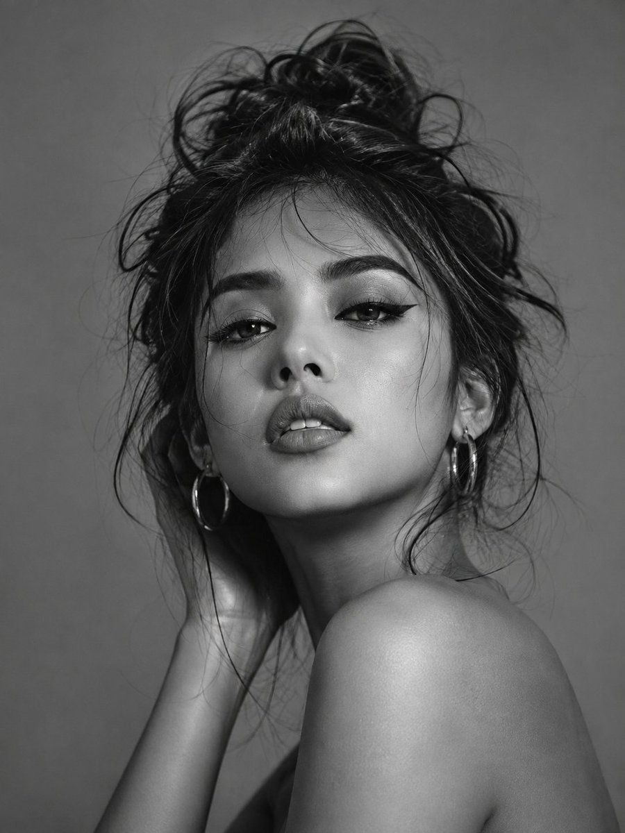 Profile / Avatar - High-Fashion B&W Beauty Portrait — output 1