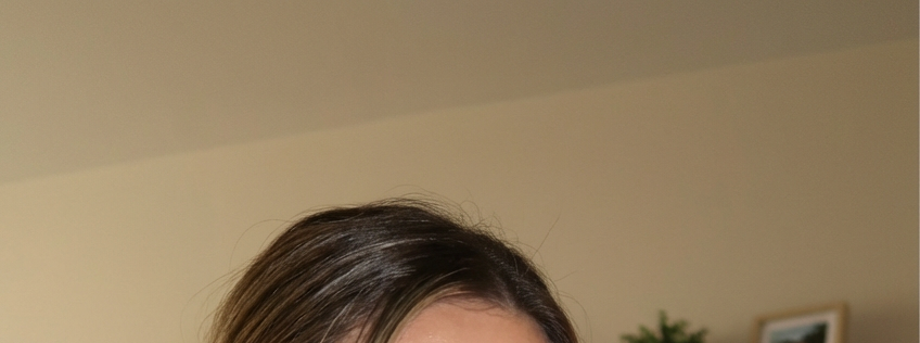 Profile / Avatar - Close-Up Selfie Portrait with Soft Indoor Lighting — output 1