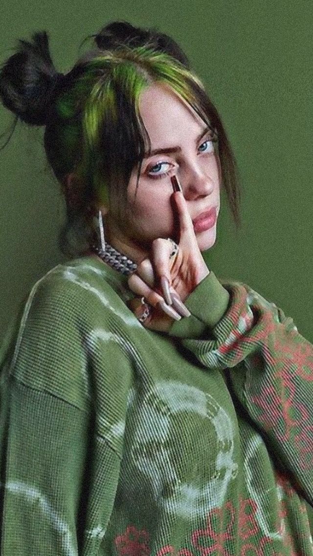 Profile / Avatar - Alt-Pop Celebrity Portrait Style — output 1