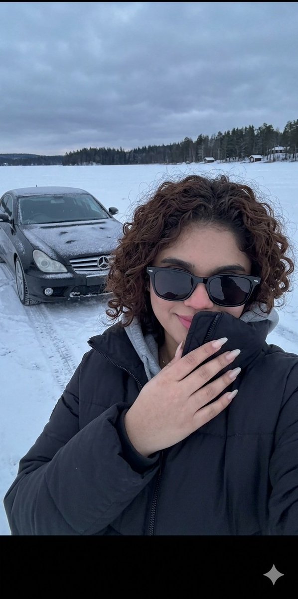 Profile / Avatar - Frozen Lake Winter Selfie — output 1