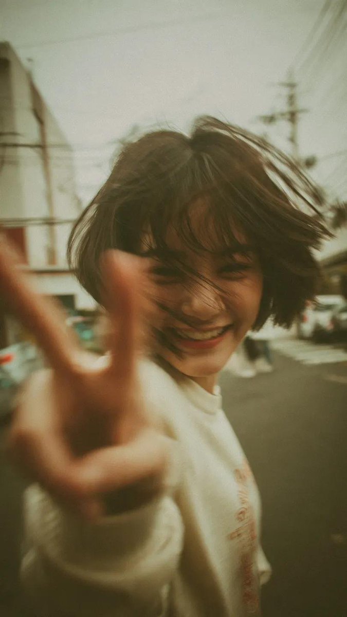 Social Media Post - Y2K Street Photography Portrait — output 1