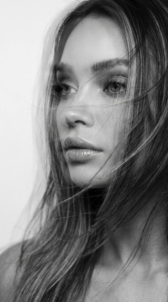 Profile / Avatar - Cinematic B&W Double Exposure Portrait — output 1