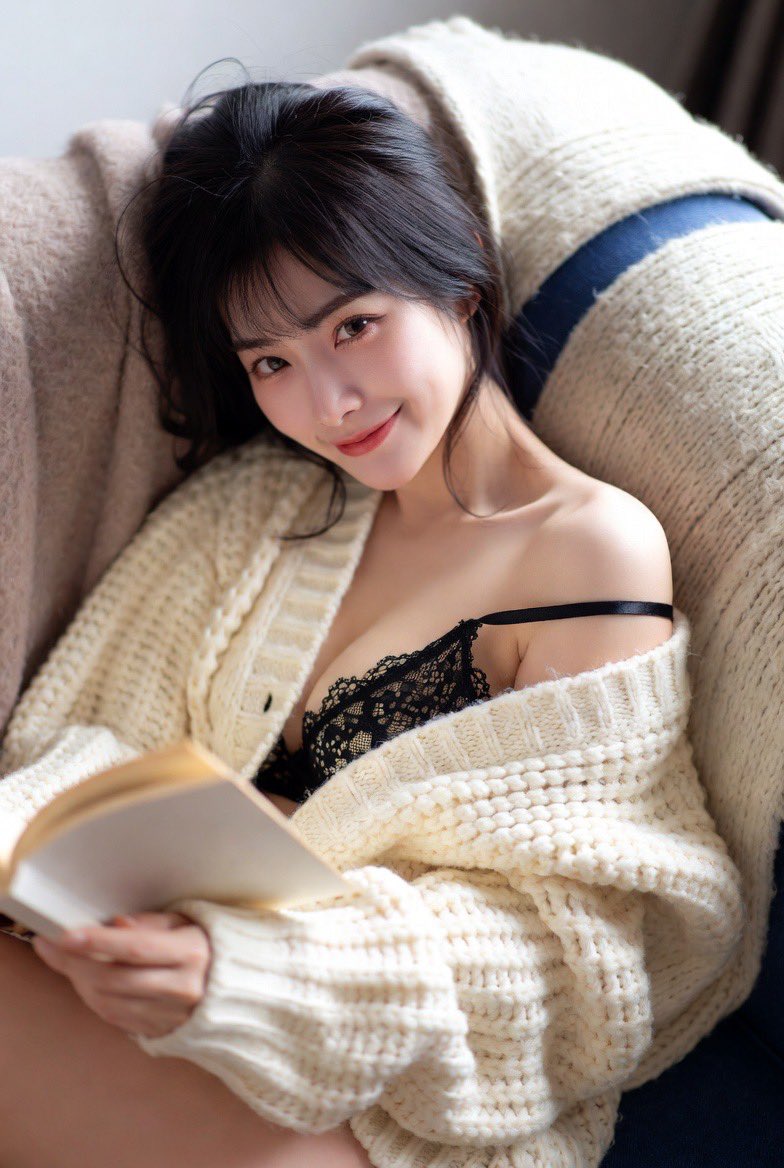 Cozy Knitwear and Lace Contrast Prompt — output 1