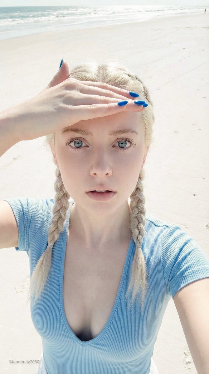 Profile / Avatar - iPhone 15 Pro Candid Beach Selfie Prompt — output 1