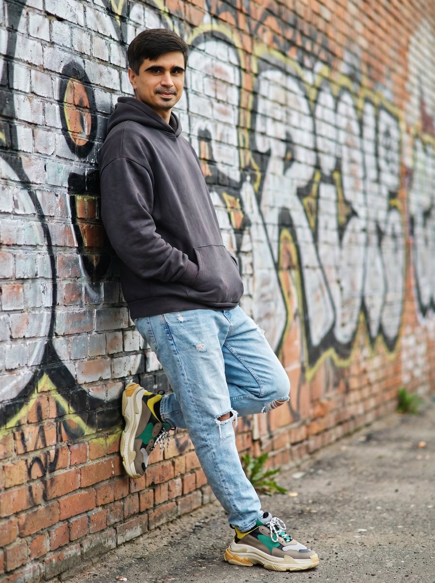 Profile / Avatar - Streetwear Identity Reference — output 1