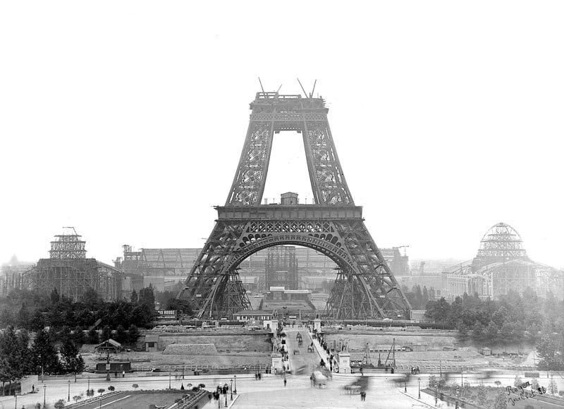 Image Time Travel to 2025 — output 1