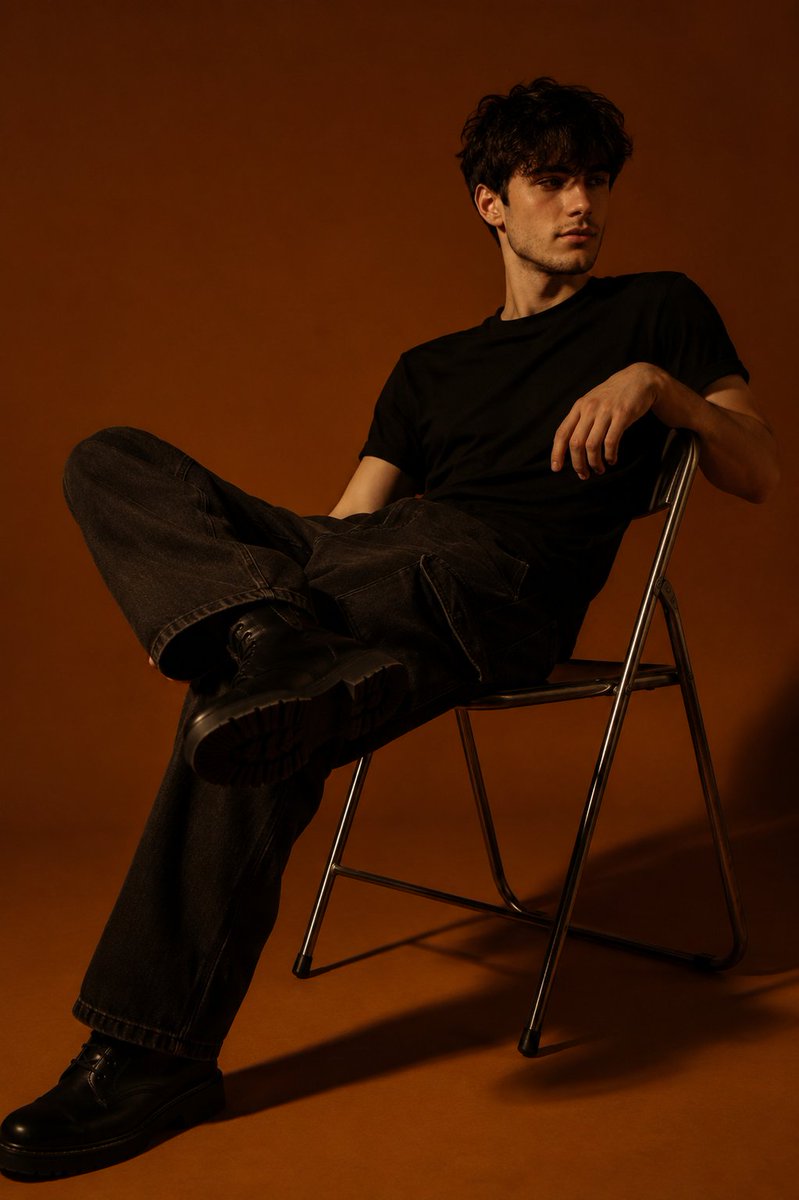 Profile / Avatar - Moody Studio Portrait Photography — output 1