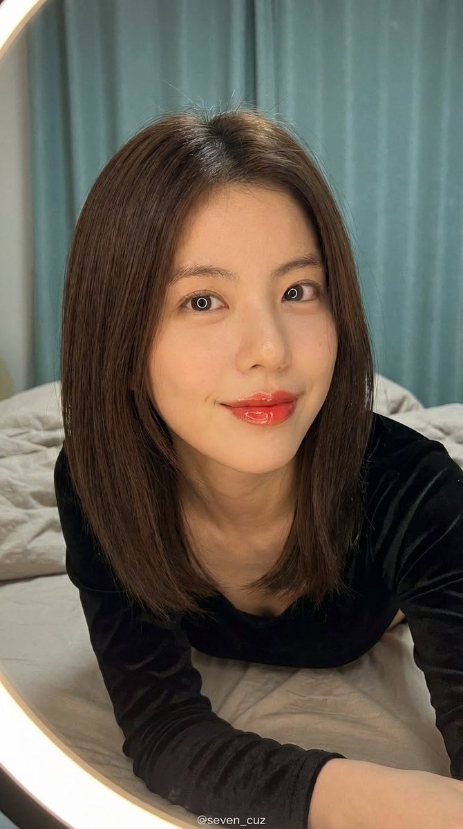 Profile / Avatar - Photorealistic Close-up Portrait (Intimate Gaze, Velvet Top) — output 1