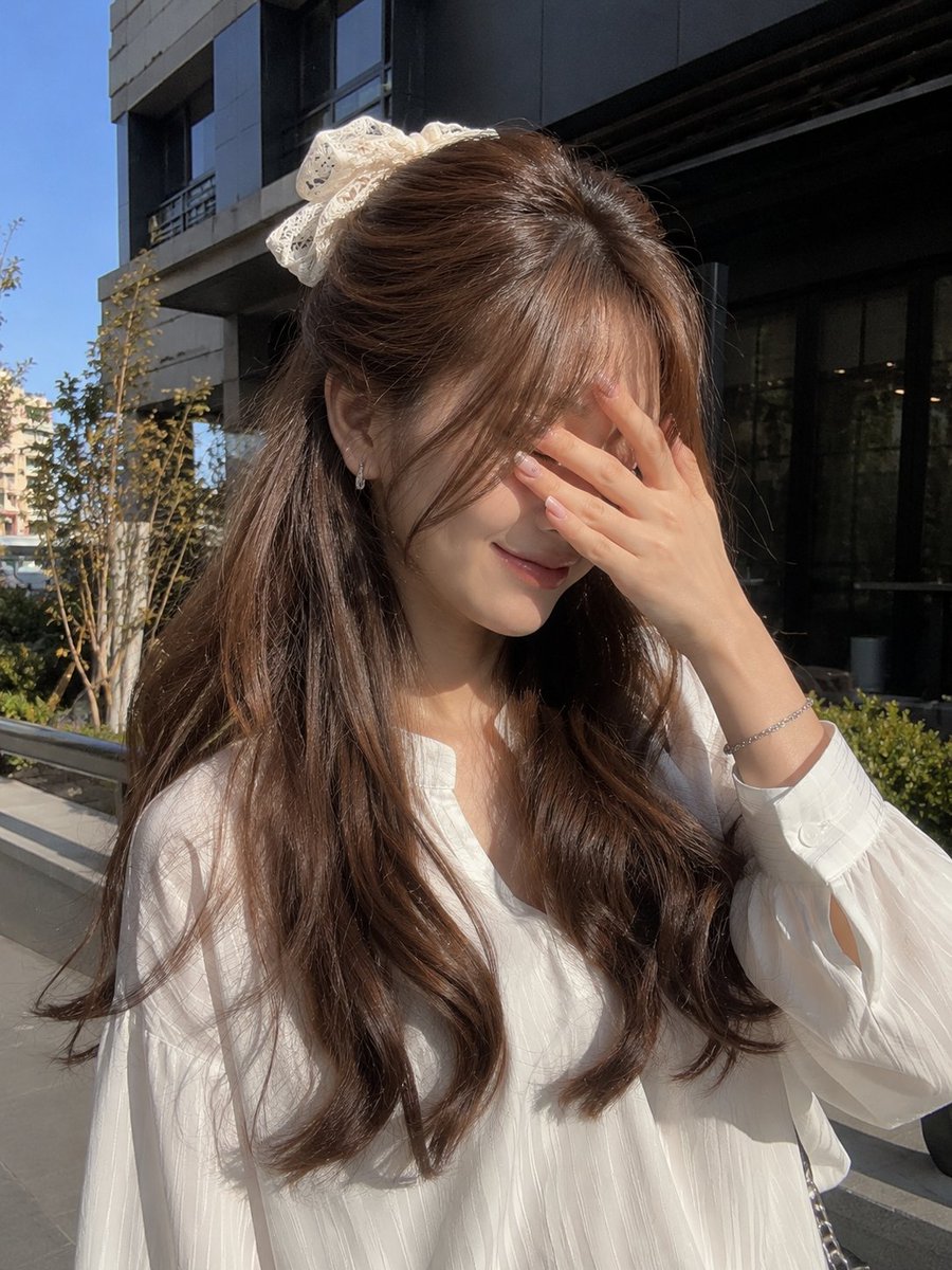 Profile / Avatar - Sunlit Portrait with Lace Bow — output 1