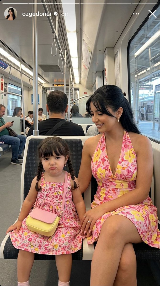 Profile / Avatar - Instagram Story Train Candid — output 1