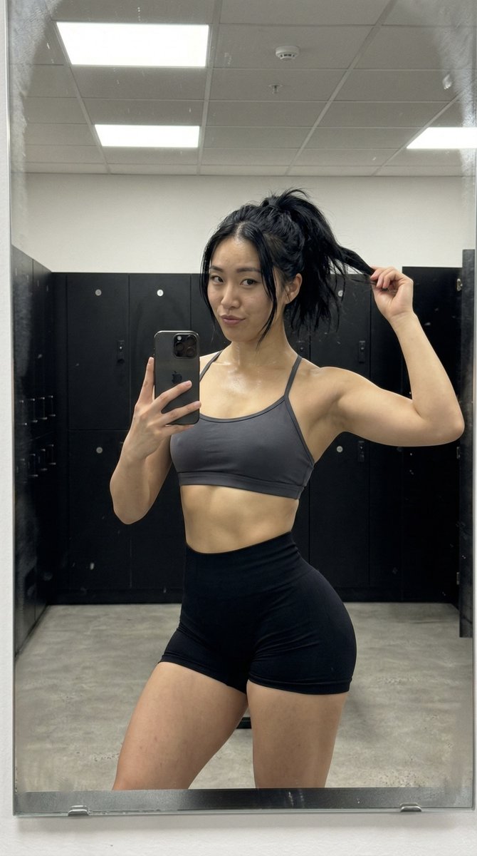 Profile / Avatar - Gym Mirror Selfie with Post-Workout Glow (iPhone Style) — output 1