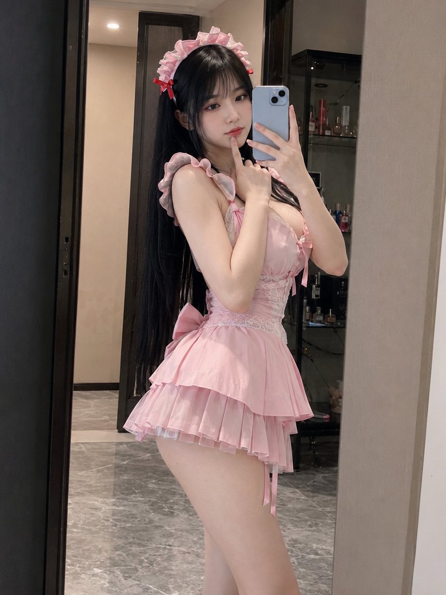 Profile / Avatar - Pink Maid Outfit Mirror Selfie — output 1