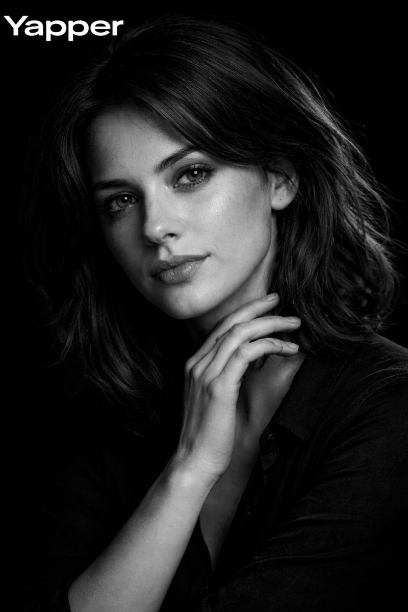 Profile / Avatar - High-Contrast Black-and-White Cinematic Portrait — output 1